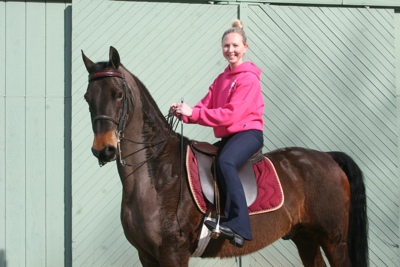 Melanie Bennett’s and her new horse 