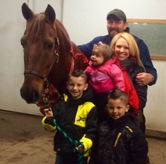  Marks family with their Christmas horse
